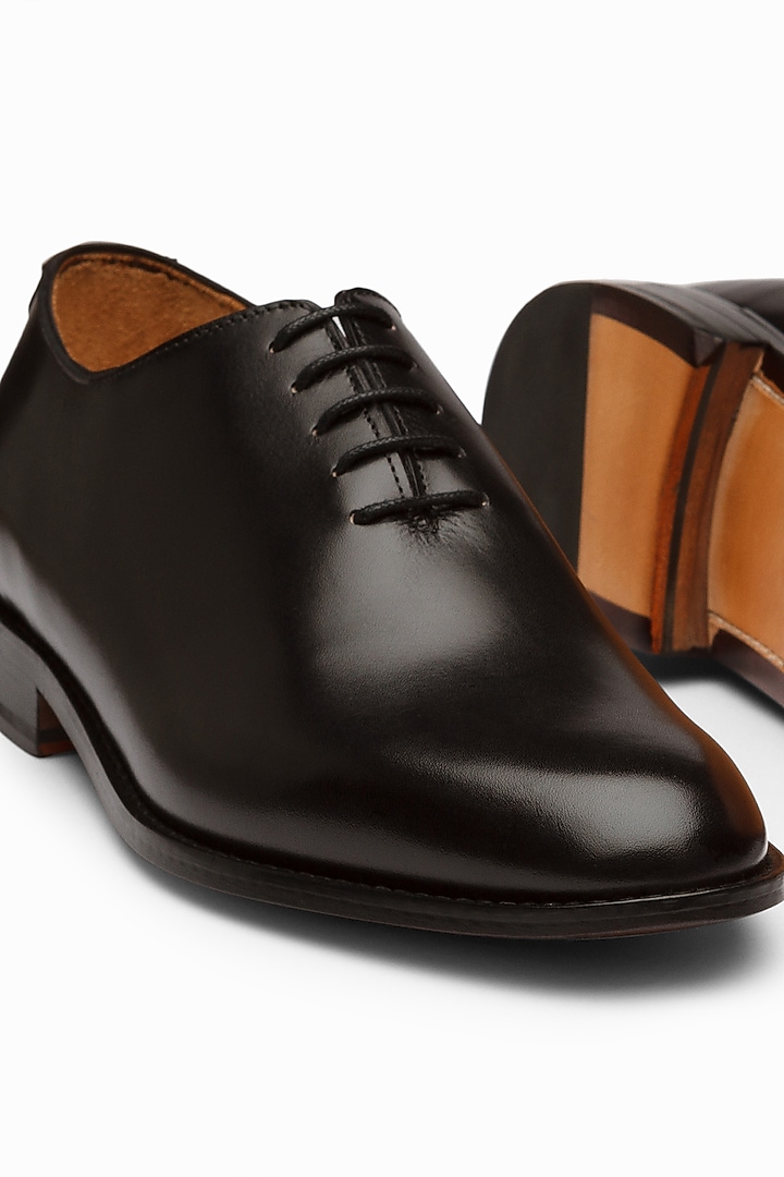 Black Hand Painted Oxford Shoes by 3DM Lifestyle at Pernia's Pop Up Shop