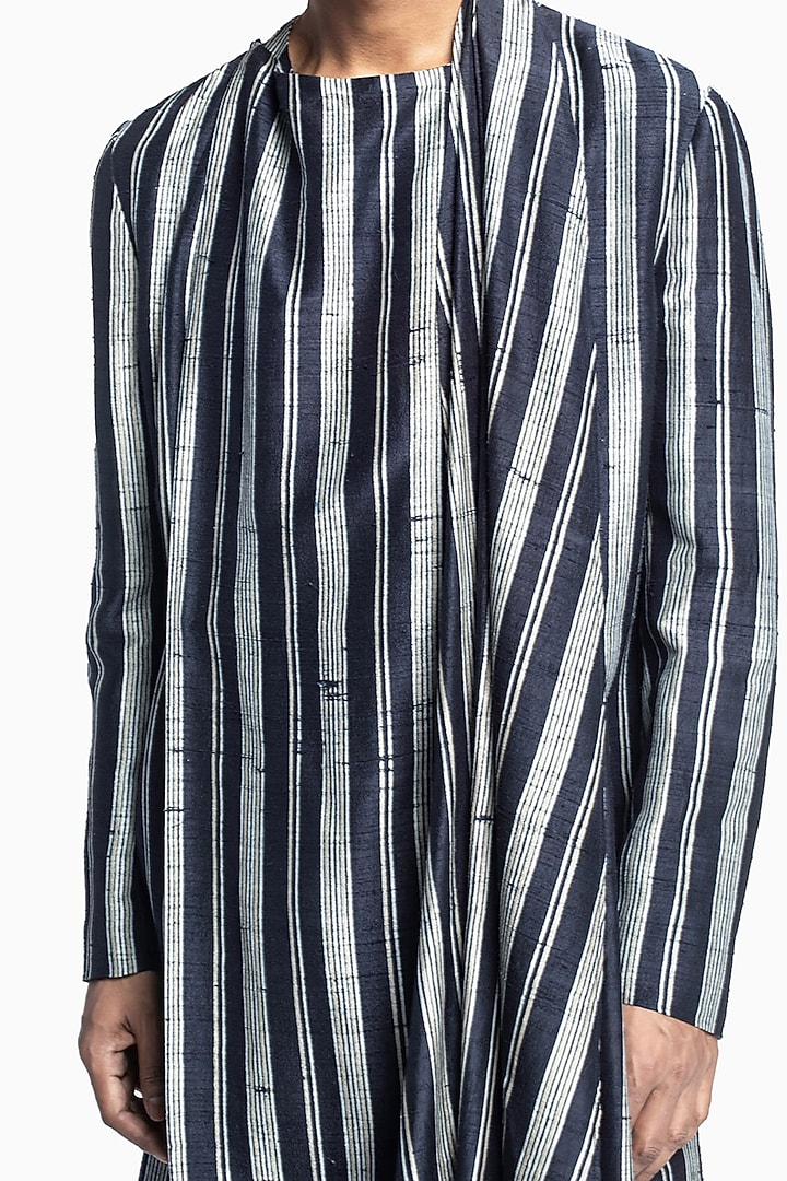 Blue Raw Silk Striped Kurta Set by Divyam Mehta Men at Pernia's Pop Up Shop