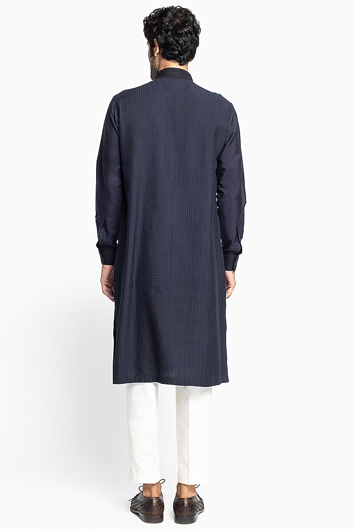 Space Blue Kantha Silk Textured Kurta Set by Divyam Mehta Men at Pernia's Pop Up Shop