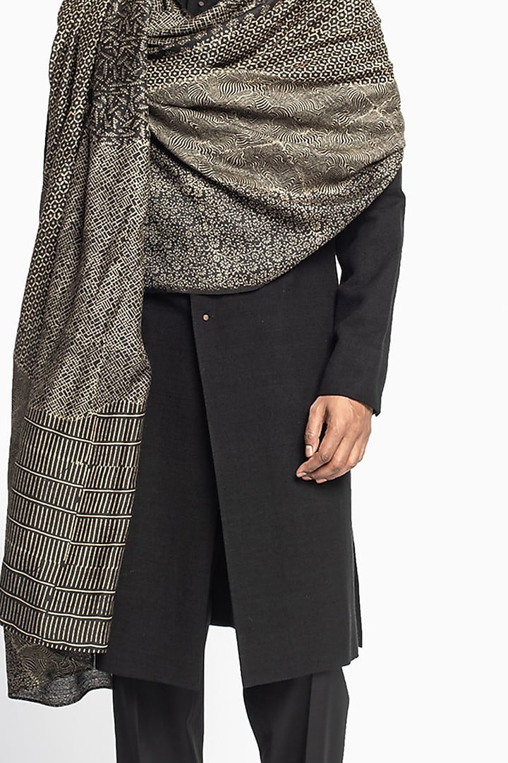 Blue Matka Silk Draped Kurta Set by Divyam Mehta Men at Pernia's Pop Up Shop