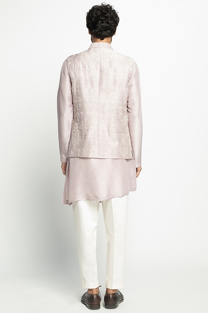 Lilac Silk Embroidered Sadri Bundi Jacket Set by Divyam Mehta Men at Pernia's Pop Up Shop