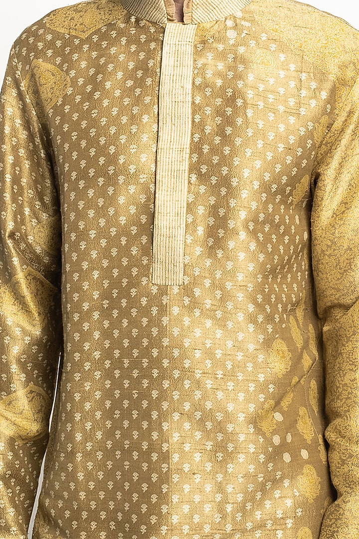 Mustard Silk Block Printed Kurta Set by Divyam Mehta Men at Pernia's Pop Up Shop