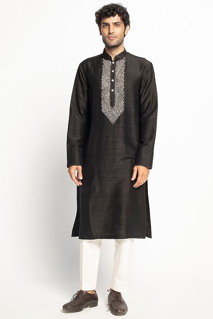 Black & White Silk Embroidered Kurta Set by Divyam Mehta Men at Pernia's Pop Up Shop