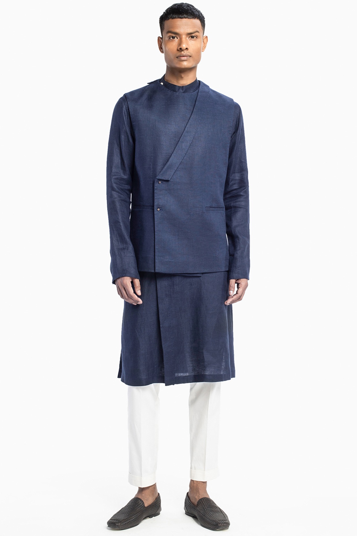 Find Jakkat sadri (coat) with dupian kurta and dhoti by Kurta hun near me |  Gandhi Nagar, Delhi, Delhi | Anar B2B Business App