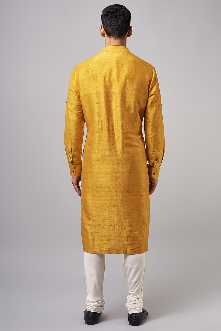 Yellow Raw Silk & Katan Silk Embroidered Kurta Set by Divyam Mehta Men at Pernia's Pop Up Shop