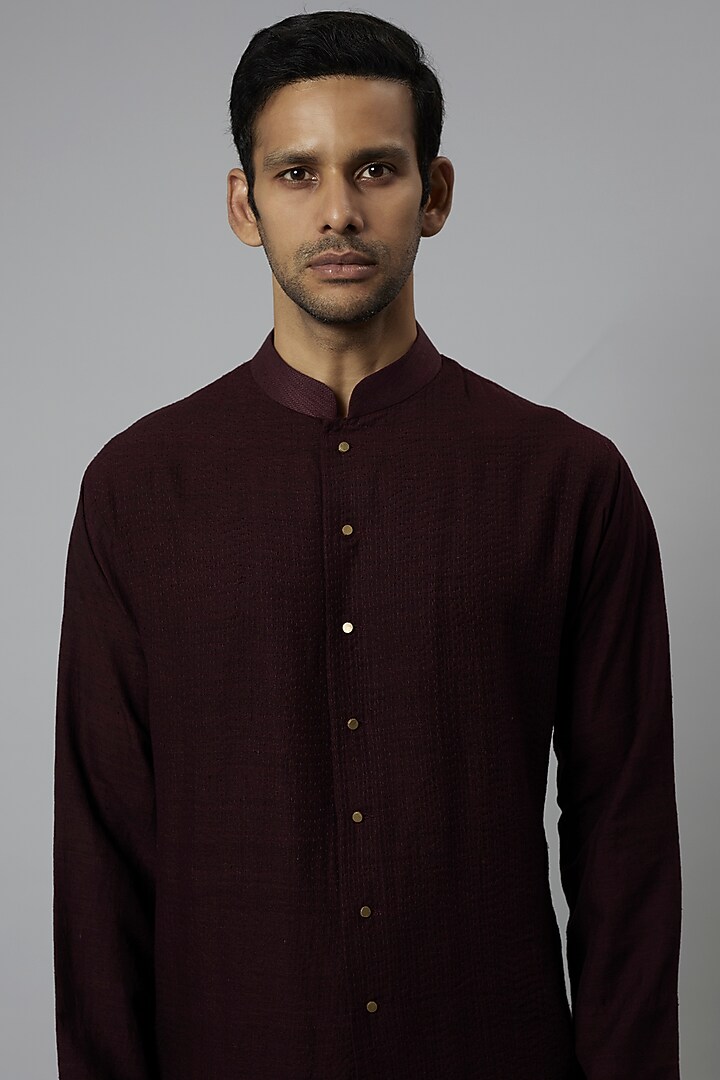 Falsa Matka Silk & Stretch Cotton Kurta Set by Divyam Mehta Men at Pernia's Pop Up Shop