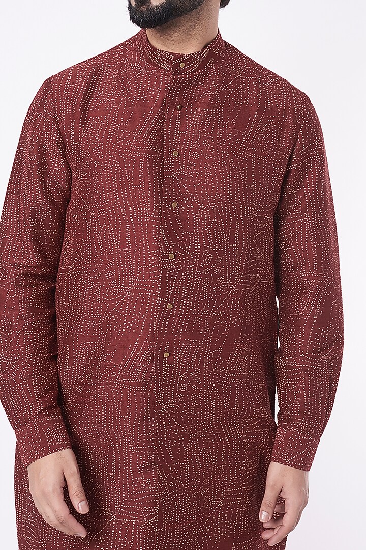 Maroon Raw Silk Block Printed Kurta Set by Divyam Mehta Men at Pernia's Pop Up Shop