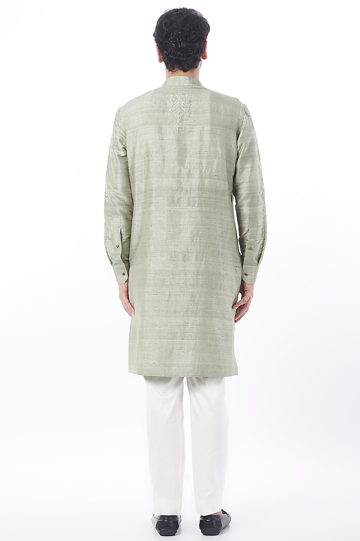 Saunf Raw Silk French-Knot Embroidered Kurta Set by Divyam Mehta Men at Pernia's Pop Up Shop