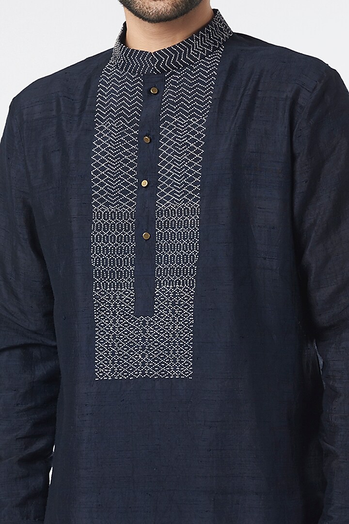 Space Blue Cotton Embroidered Kurta Set by Divyam Mehta Men at Pernia's Pop Up Shop