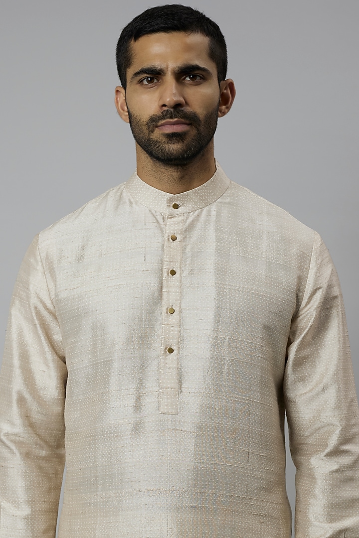Ivory Raw Silk & Katan Silk Printed Kurta Set by Divyam Mehta Men at Pernia's Pop Up Shop