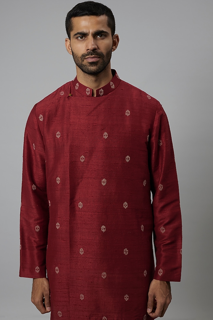 Crimson Red Raw Silk & Stretch Cotton Bandhani Kurta Set by Divyam Mehta Men at Pernia's Pop Up Shop
