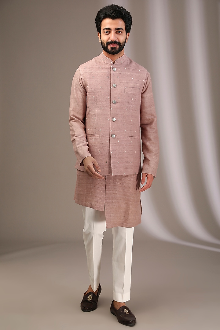 Pyazi Pink Raw Silk Bundi Jacket Set by Divyam Mehta Men at Pernia's Pop Up Shop
