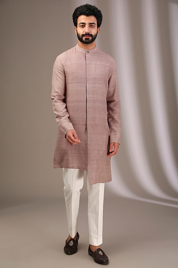 Pyazi Pink Raw Silk Bundi Jacket Set by Divyam Mehta Men at Pernia's Pop Up Shop