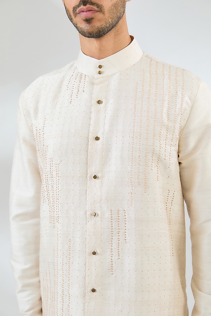Ivory Raw Silk Kurta Set by Divyam Mehta Men at Pernia's Pop Up Shop