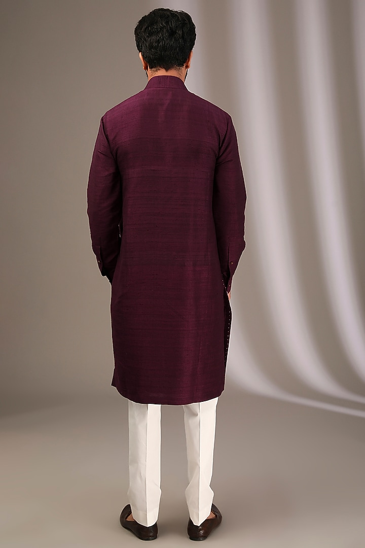 Falsa Wine Raw Silk Kurta Set by Divyam Mehta Men at Pernia's Pop Up Shop