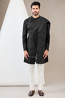 product-color-Black