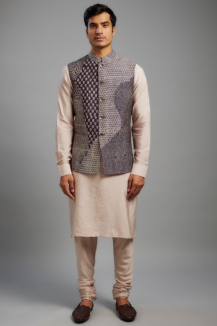 Violet Raw Silk Printed Bundi Jacket by Divyam Mehta Men at Pernia's Pop Up Shop