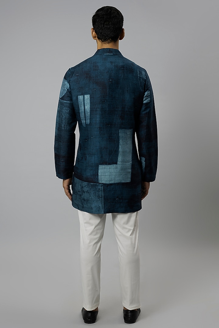 Blue Raw Silk Printed Short Kurta by Divyam Mehta Men at Pernia's Pop Up Shop