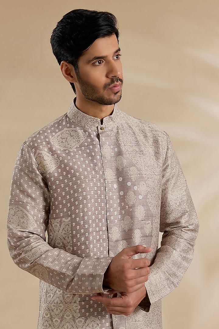 Grey Raw Silk & Stretch Cotton Kurta Set by Divyam Mehta Men at Pernia's Pop Up Shop