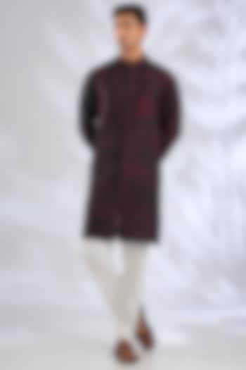 Black & Red Matka Silk Kurta Set by Divyam Mehta Men at Pernia's Pop Up Shop