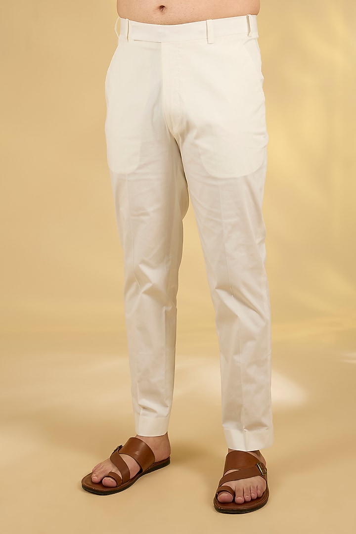 Sindoori Red Matka Silk Kurta Set by Divyam Mehta Men at Pernia's Pop Up Shop