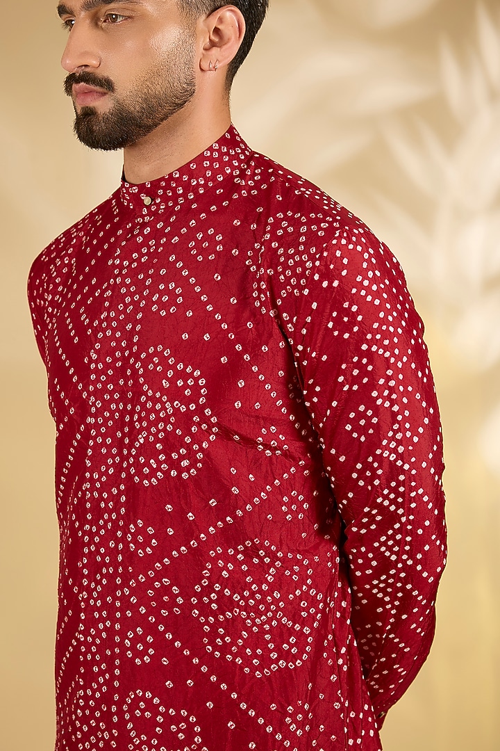 Sindoori Red Matka Silk Kurta Set by Divyam Mehta Men at Pernia's Pop Up Shop