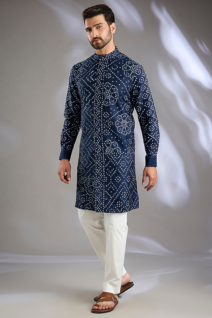 Midnight Blue Matka Silk Kurta Set by Divyam Mehta Men at Pernia's Pop Up Shop