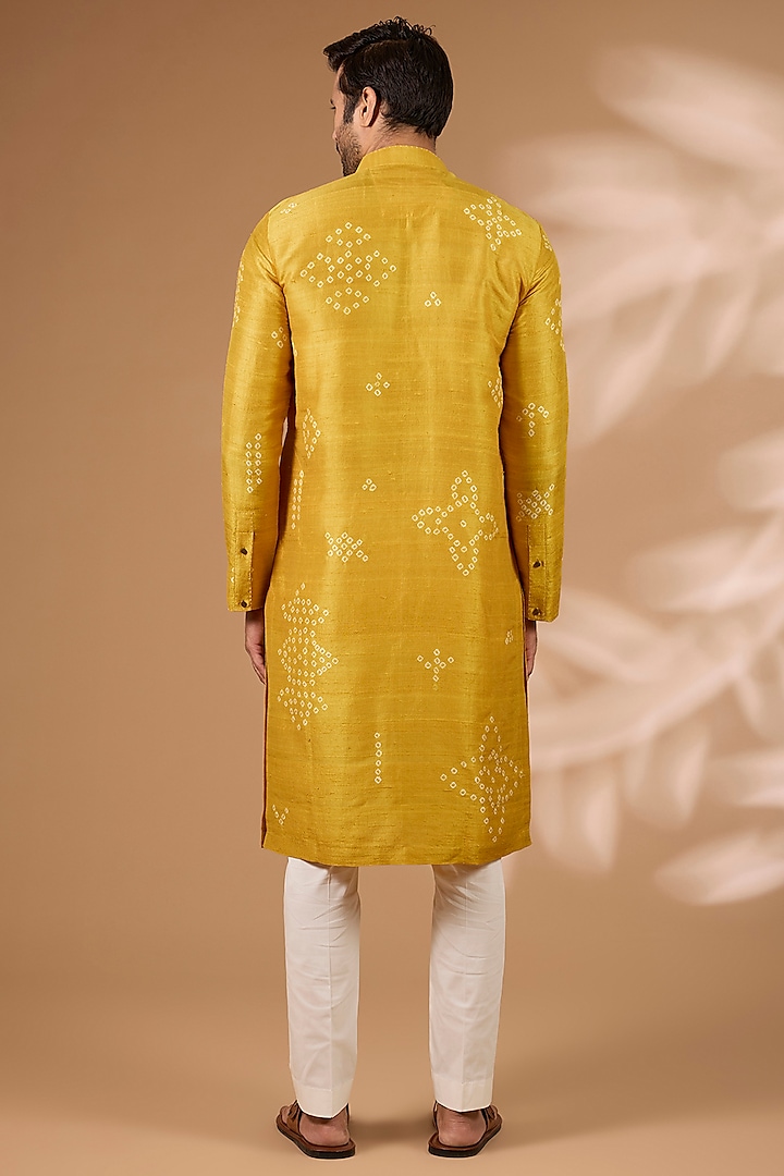 Haldi Yellow Raw Silk Kurta Set by Divyam Mehta Men at Pernia's Pop Up Shop