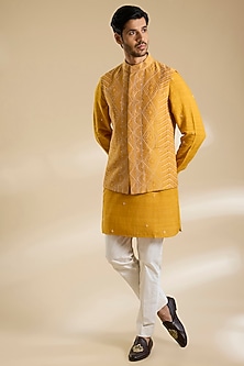 product-color-Yellow