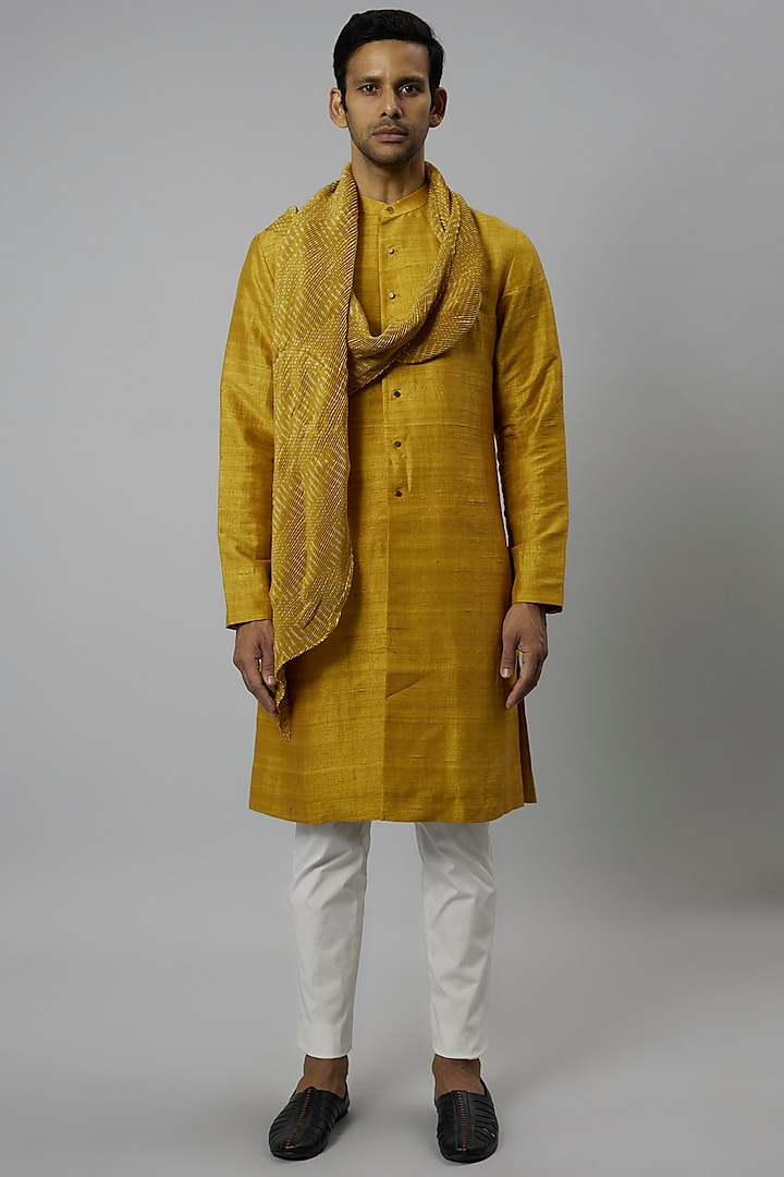 Haldi Yellow Raw Silk Kurta Set by Divyam Mehta Men at Pernia's Pop Up Shop