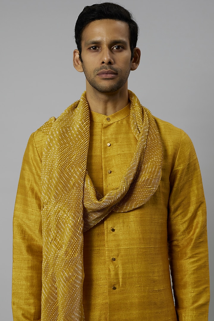 Haldi Yellow Raw Silk Kurta Set by Divyam Mehta Men at Pernia's Pop Up Shop