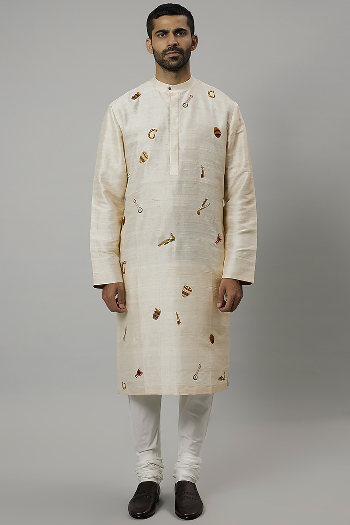 Ivory Raw Silk & Katan Silk Embroidered Kurta Set by Divyam Mehta Men at Pernia's Pop Up Shop