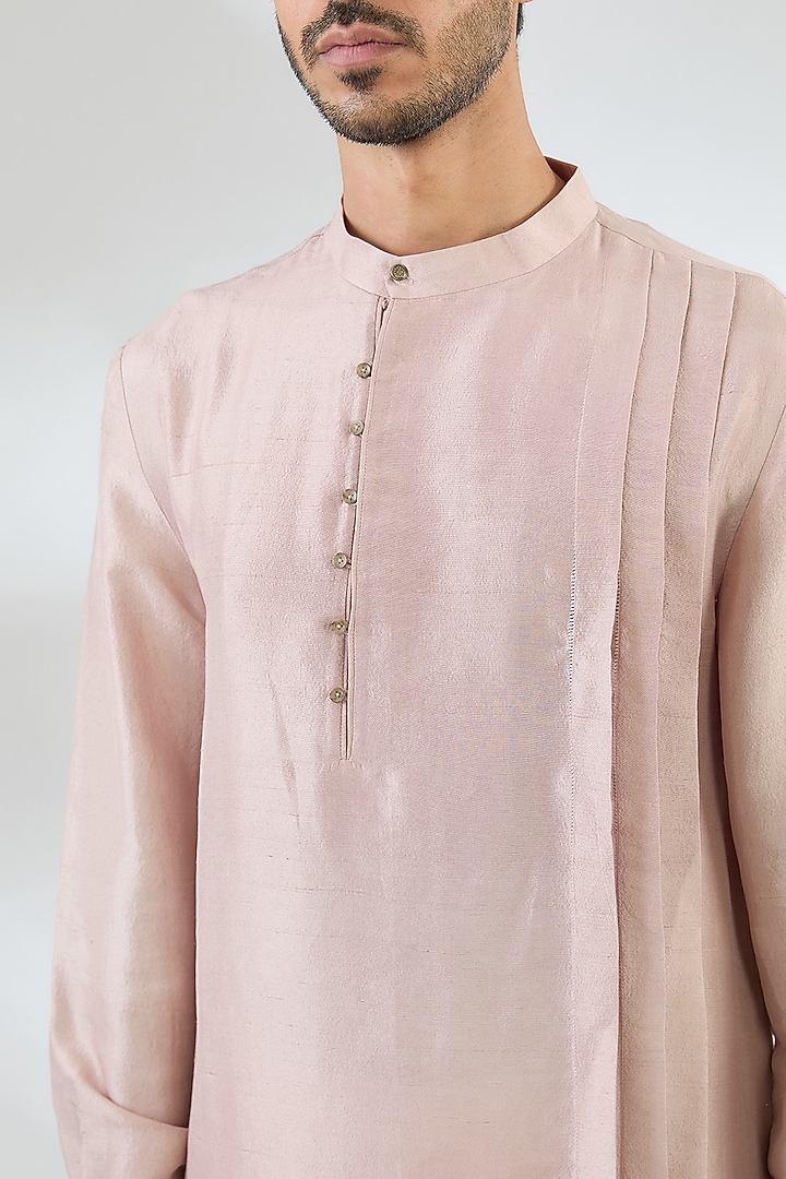 Pink Raw Silk Kurta Set by Divyam Mehta Men at Pernia's Pop Up Shop