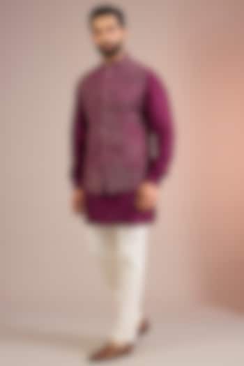 Red Mulberry Silk Bundi Jacket Set by Divyam Mehta Men at Pernia's Pop Up Shop