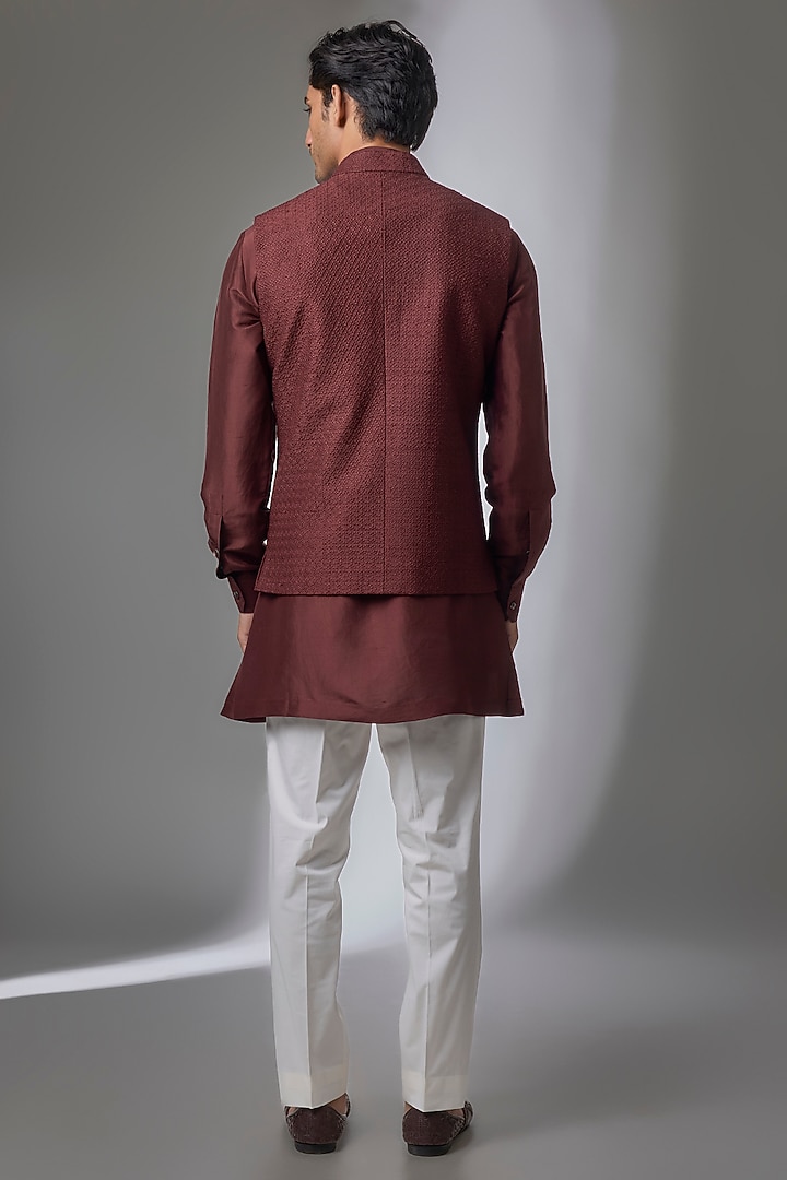 Pink Matka Silk Bundi Jacket Set by Divyam Mehta Men at Pernia's Pop Up Shop