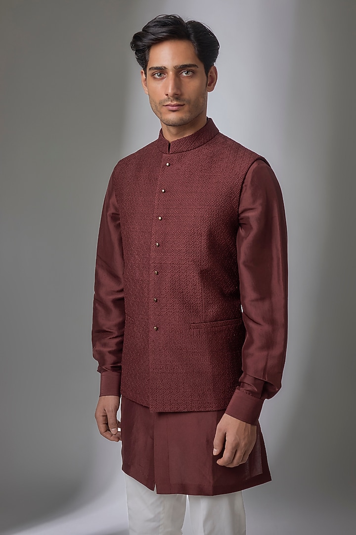 Pink Matka Silk Bundi Jacket Set by Divyam Mehta Men at Pernia's Pop Up Shop