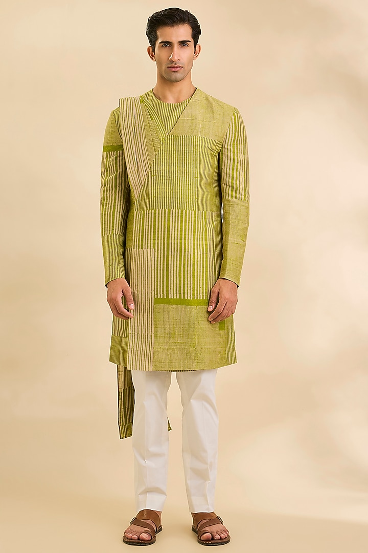 Kathal-Colored Raw Silk Kurta Set by Divyam Mehta Men at Pernia's Pop Up Shop