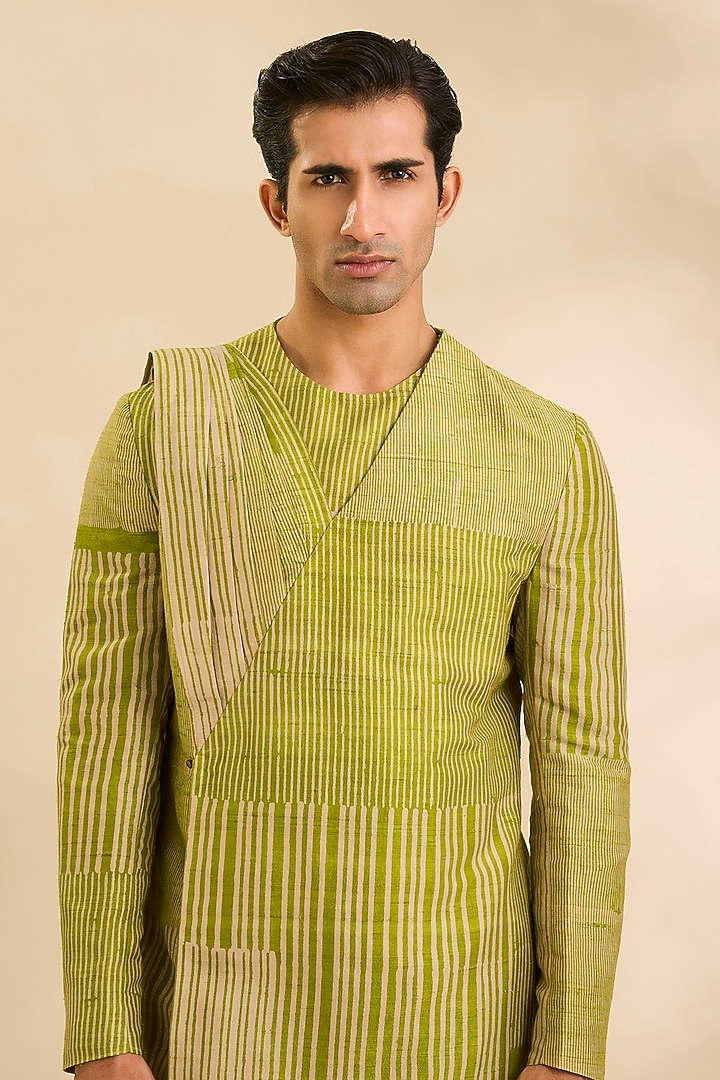 Kathal-Colored Raw Silk Kurta Set by Divyam Mehta Men at Pernia's Pop Up Shop