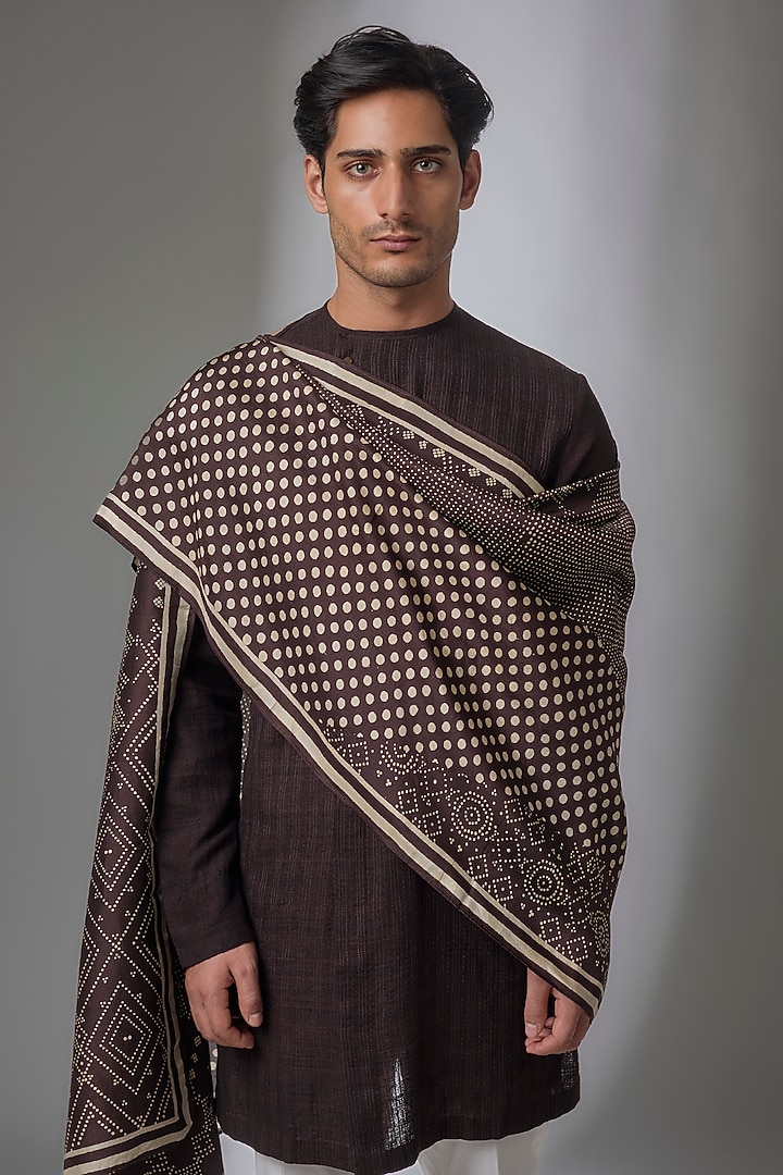 Brown Matka Silk Kurta Set by Divyam Mehta Men at Pernia's Pop Up Shop