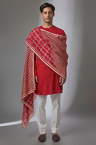 Valentine Red Matka Silk Kurta Set by Divyam Mehta Men