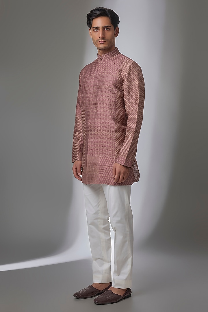 Pink Sand Matka Silk Kurta Set by Divyam Mehta Men at Pernia's Pop Up Shop