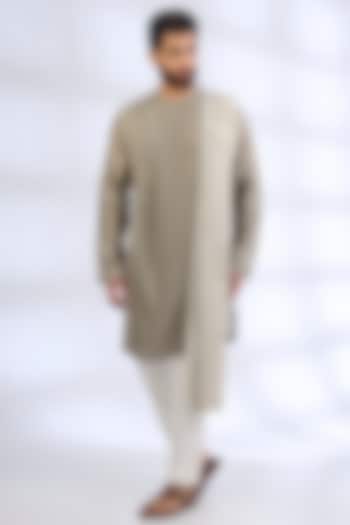 Artichoke Coloured Mulberry Silk & Cotton Kurta Set by Divyam Mehta Men at Pernia's Pop Up Shop