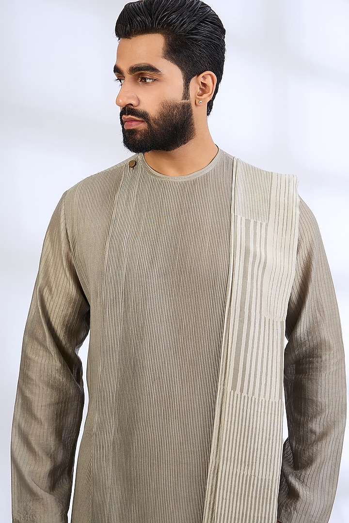 Artichoke Coloured Mulberry Silk & Cotton Kurta Set by Divyam Mehta Men at Pernia's Pop Up Shop