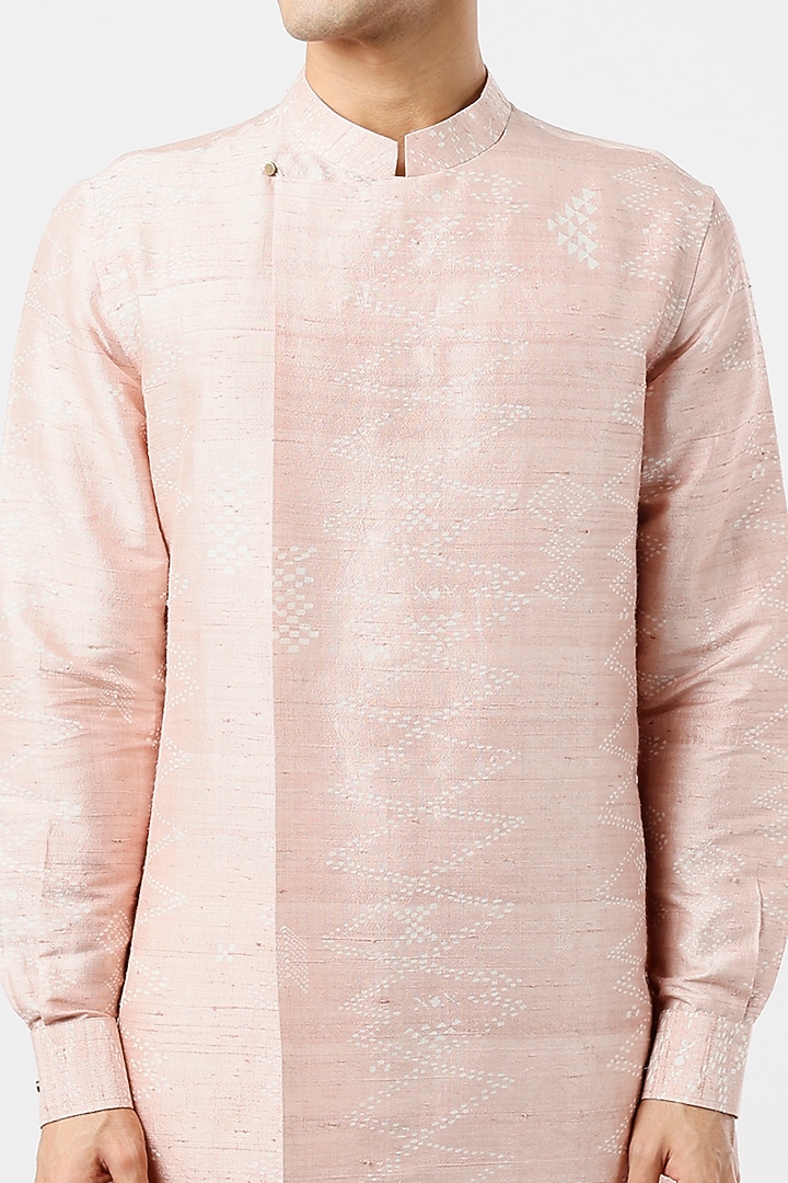 Pink Silk Embroidered Kurta Set by Divyam Mehta Men at Pernia's Pop Up Shop