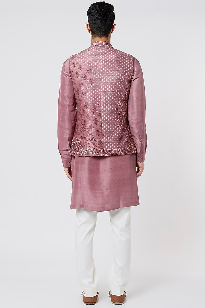 Pink Raw Silk Printed Bundi Set by Divyam Mehta Men at Pernia's Pop Up Shop