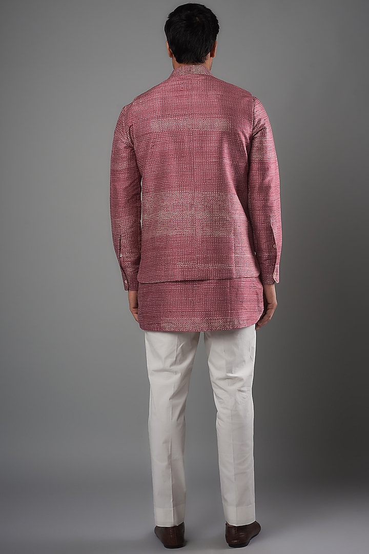 Lychee Pink Raw Silk Printed Bundi Jacket Set by Divyam Mehta Men at Pernia's Pop Up Shop
