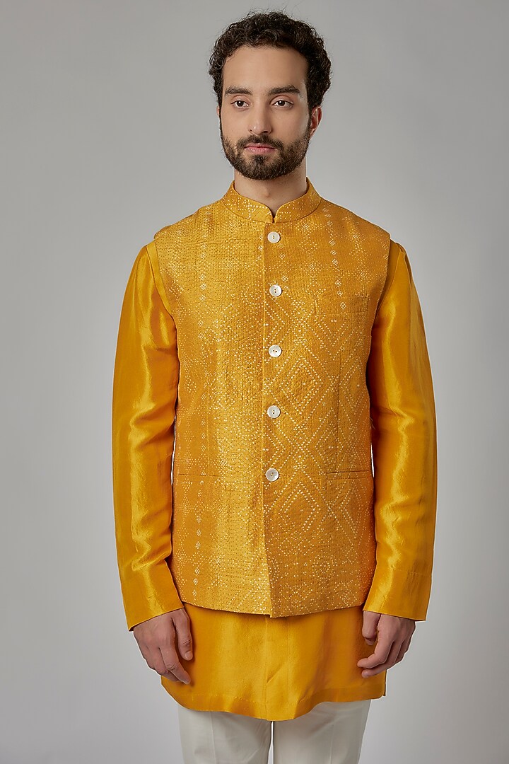 Haldi Yellow Raw Silk Printed Bundi Set by Divyam Mehta Men at Pernia's Pop Up Shop