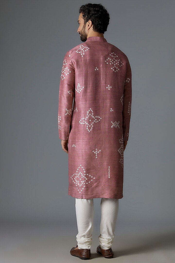 Blush Pink Raw Silk Bandhani Printed Kurta Set by Divyam Mehta Men at Pernia's Pop Up Shop