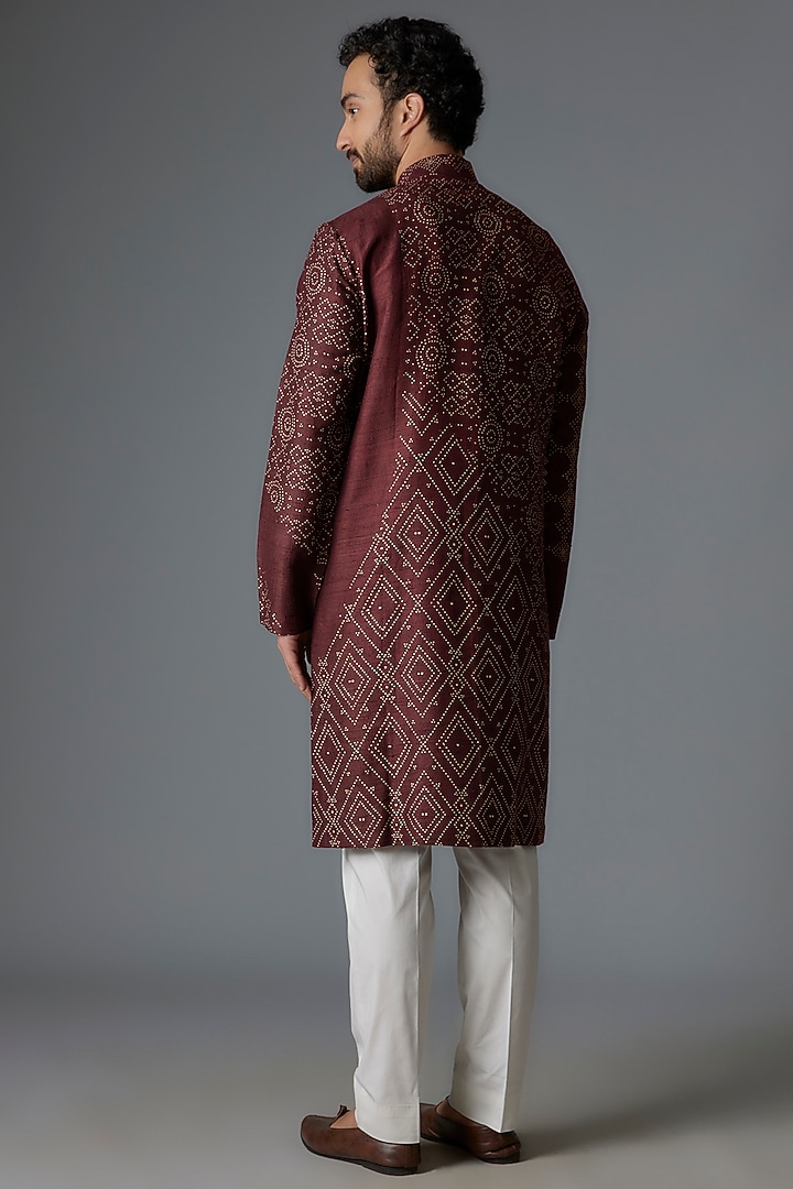 Scarlet Raw Silk Printed Kurta Set by Divyam Mehta Men at Pernia's Pop Up Shop