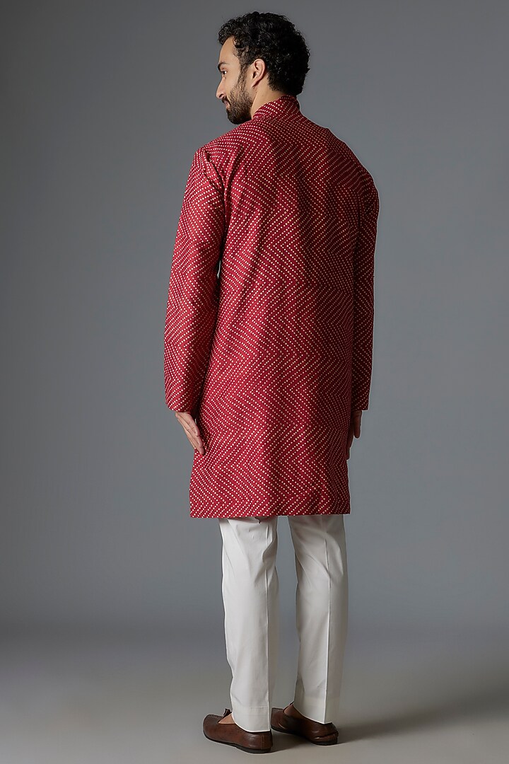 Red Raw Silk Shibori Printed Kurta Set by Divyam Mehta Men at Pernia's Pop Up Shop